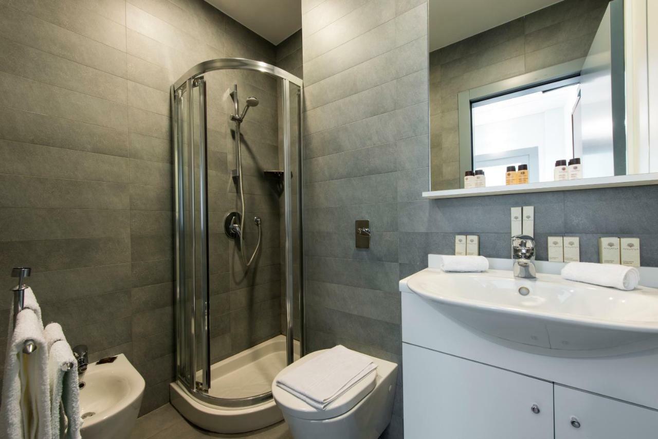 Bnbutler - Duomo Apartment - Galleria Unione Милано Екстериор снимка
