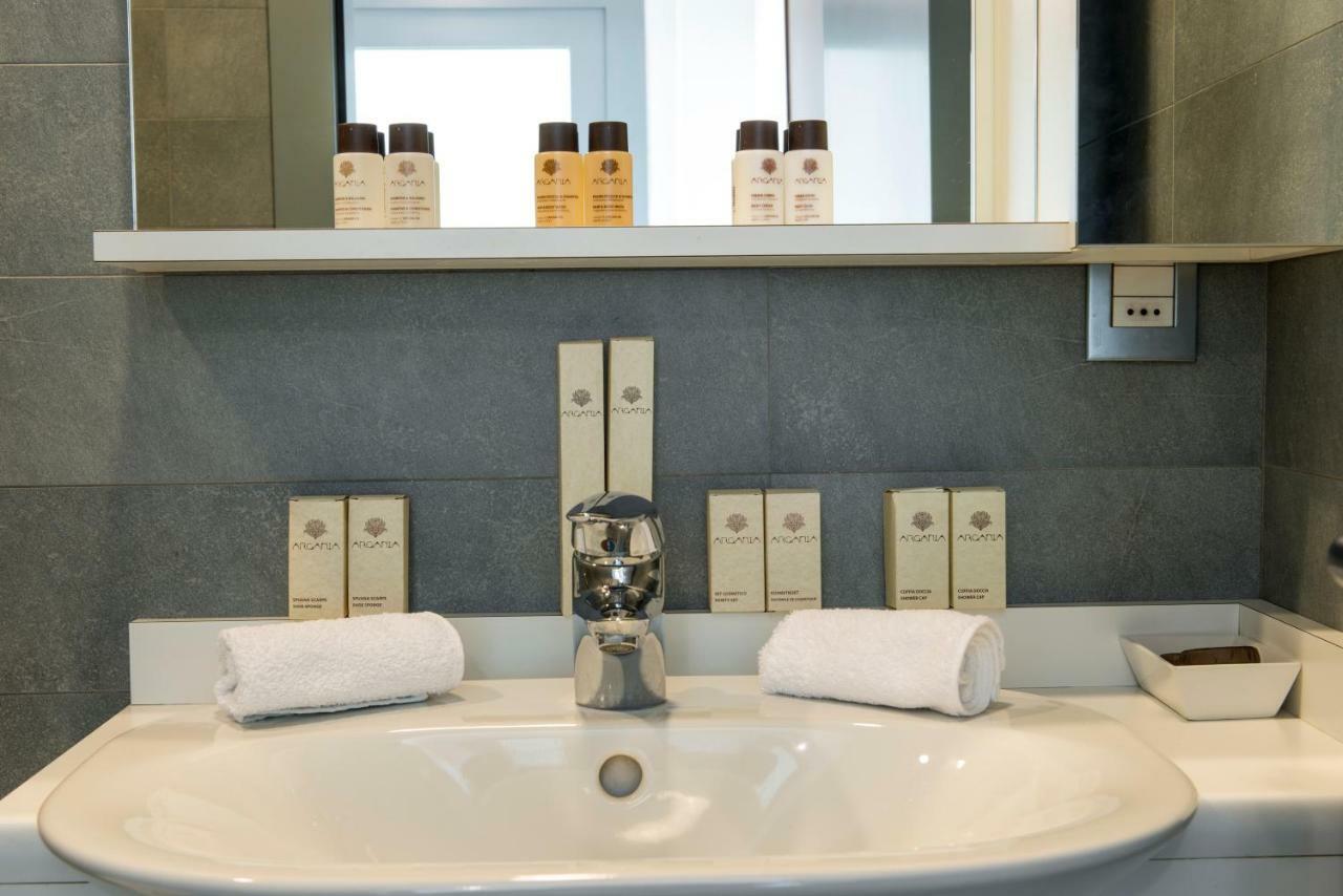 Bnbutler - Duomo Apartment - Galleria Unione Милано Екстериор снимка